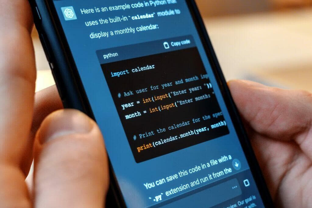 企業開始限制員工使用ChatGPT，示意AI使用的資安疑慮