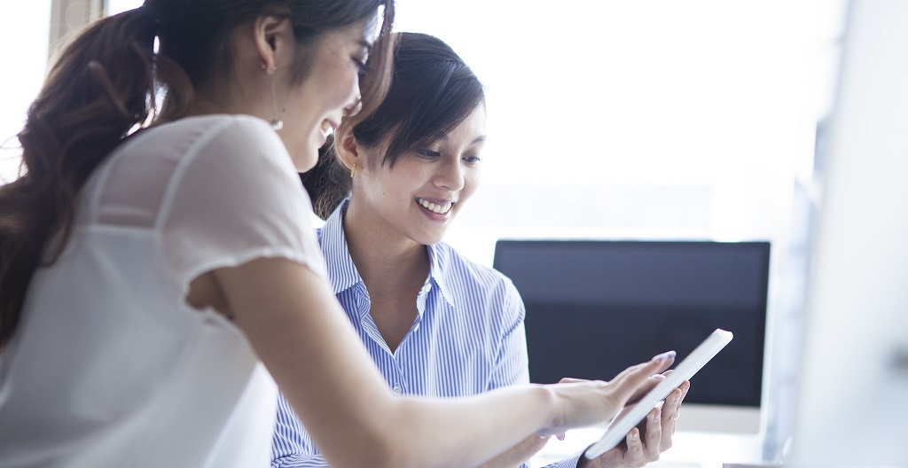 Should You Auto-Renew Your Health Insurance? Hear What the Experts Have to Say!