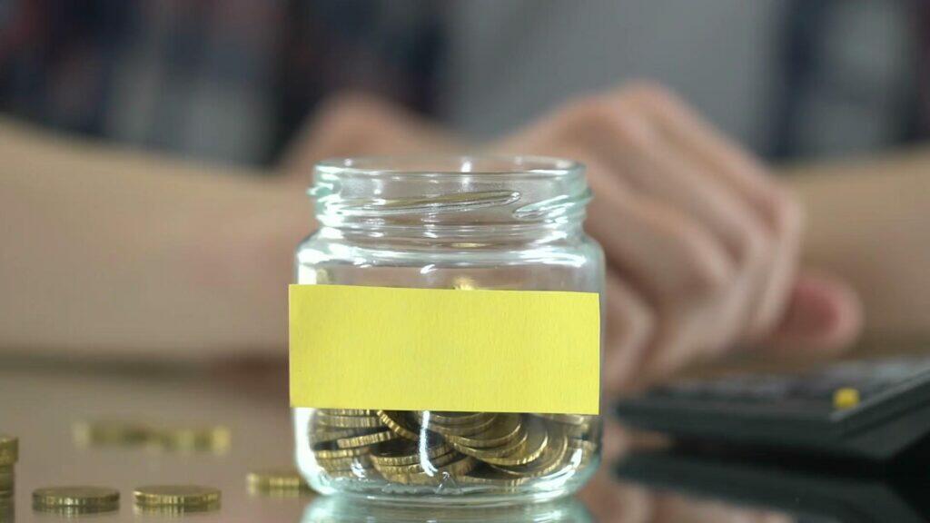 一次搞懂員工收小費的法律規定，五大重點雇主必知