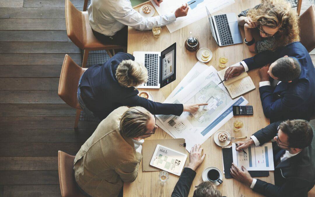 2023下半年企業主挑戰多，團體健康保險猛漲12%~25%