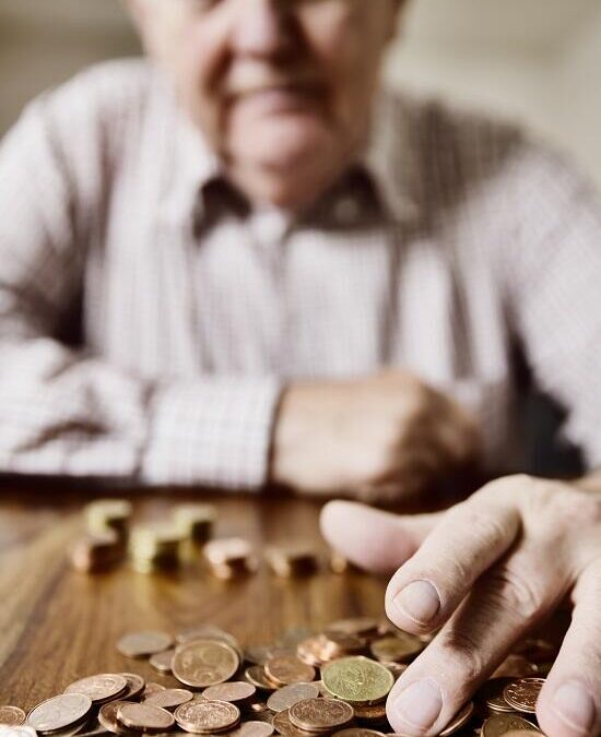 退休年金 ，五十歲族群最應投資的理財產品